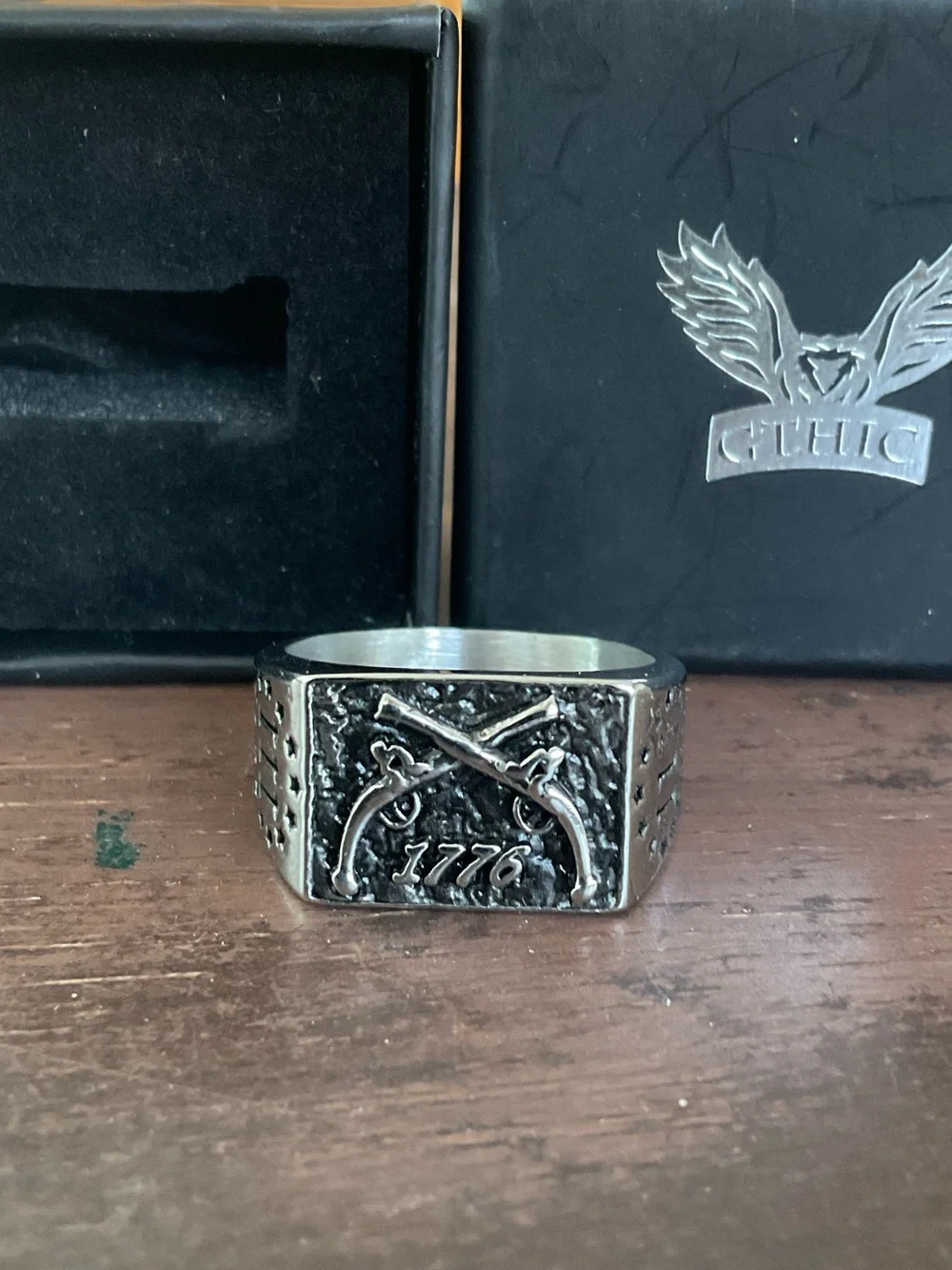 Gothic Men’s Silver 2 Pistol Ring Size 11 New in Box